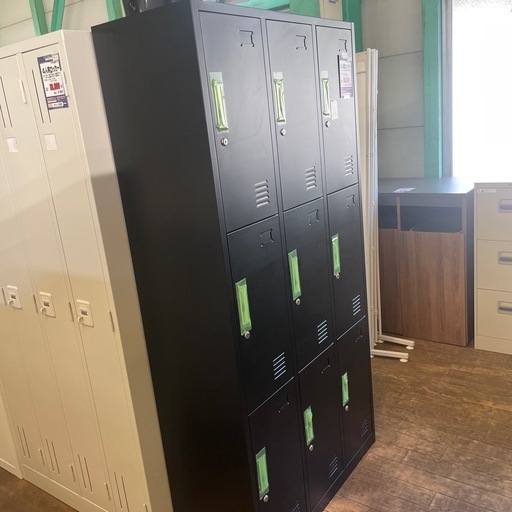 JH-10 【オフィス家具専門店】9人用ロッカーです！