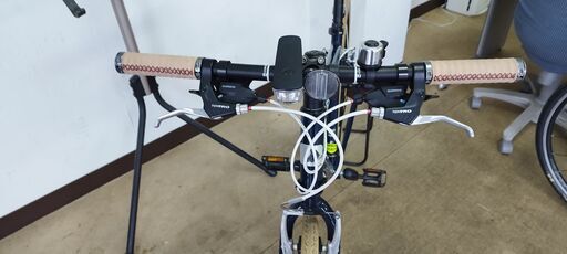 ルイガノ SETTER8.0 街中に映えるフレームカラー お洒落なクロスバイク