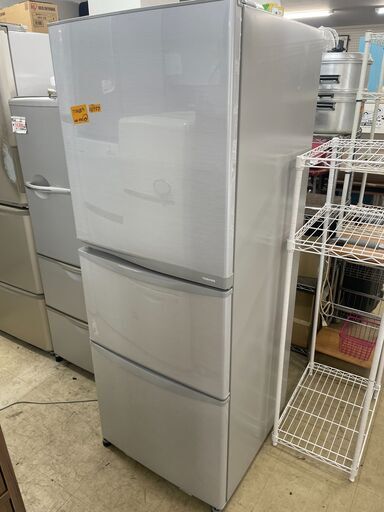 リサイクルショップどりーむ荒田店 No12957 冷蔵庫　３４０L　３ドア　２０１２年製　東芝　自動製氷機能付き♪