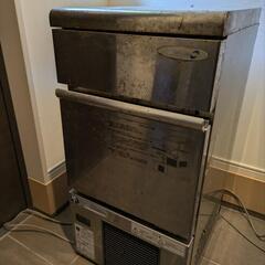 8/10までに連絡が無かったら処分します業務用製氷機早めの取引ができる方値引きします 8/10までに連絡が無かったら処分します業務用製氷機早め