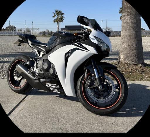 ホンダ CBR1000RR フルパワー