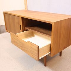 市場家具(ICHIBA)のレトロなデザインが特徴的なemo.(エモ)シリーズ