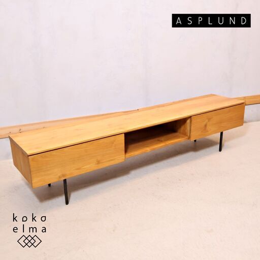 ASPLUND(アスプルンド)で取り扱われているdareels(ダリールズ)のテレビボード180。杢目が美しいチーク古材とスチールの西海岸テイストのTVボード♪細いアイアンの脚がスッキリとした印象に♪