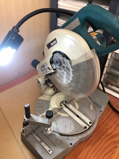 マキタ卓上丸のこLS0840F、中古品