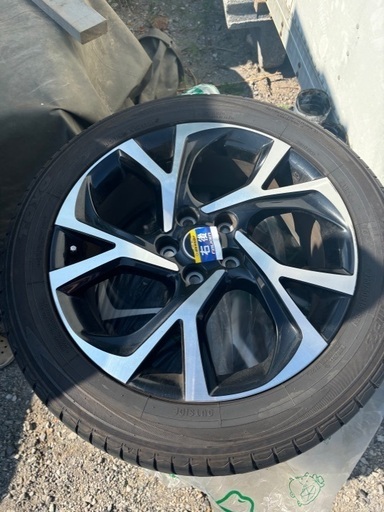 タイヤ4本セットナット有りCH-R 225/50R18 タイヤ4本セットナット有りCH-R 225/50R18