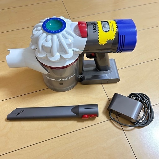 Dysonダイソン v7　mattress コードレスクリーナー 掃除機