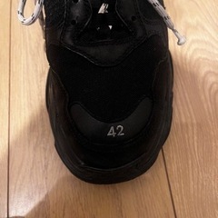 トリプルs バレンシアガ