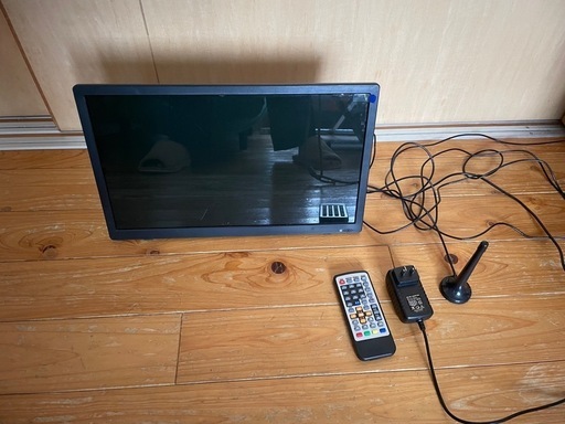 １６インチ　ポータブルTV