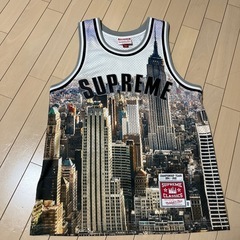 大特価‼️ネット通販売値6万 supremeタンクトップ
