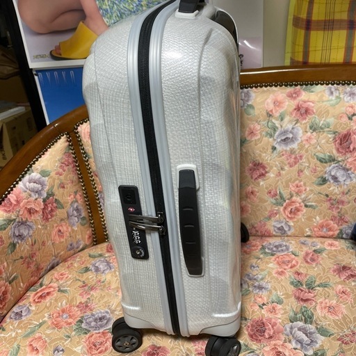 サムソナイト スーツケース 機内持込サイズ オフホワイト シェル