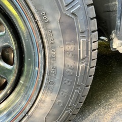 ハイエースタイヤホイール