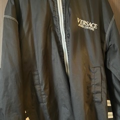 Versaceアウター急ぎめで！ただ今2人検討中です！