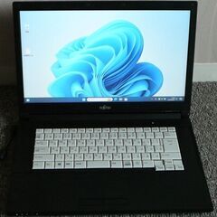 富士通　LIFEBOOK　A577/S　予約済