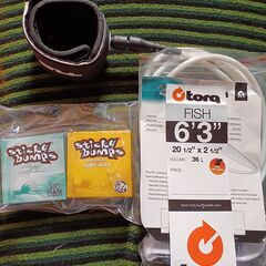 ★半額最終値下しました★サーフボード　海へ直行セット　超美品　TORQ SURFBOARDS TET MOD FISH ６’３”　(ベース、夏用ワックス+デッキパット＋リーシュコード)　