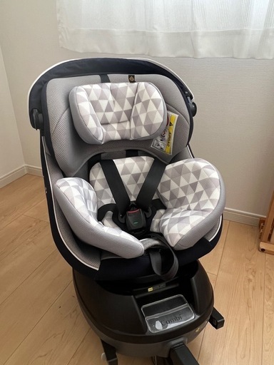 ⭐️最終値下げ⭐️コンビ　チャイルドシート　クルムーヴスマート　ISOFIX（説明書付き）