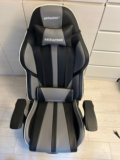 【美品　値引き交渉】AKRacing(エーケーレーシング) GYOKUZA V2 極坐  ゲーミング座椅子