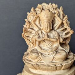 中国美術 象牙風彫刻香炉 頭頂千手観音大仏香炉 置物アンティーク 骨董品