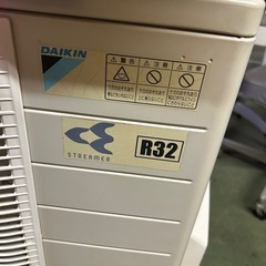 ダイキン4.0kW単相200V、2015年製