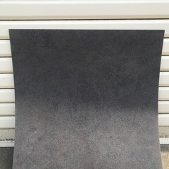 ルースレイタイル