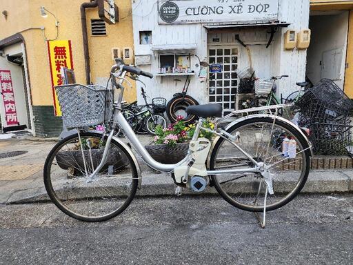 電動自転車　パナソニック　２６インチ　バッテリー　充電器　付き　シルバー　配達可能