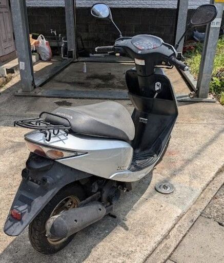 決まりました。ディオ インジェクション AF68 バッテリー新品 銀色