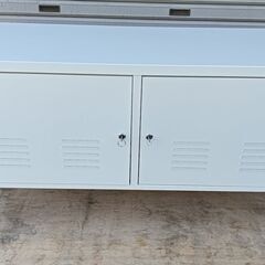 美品 IKEA/イケア キャビネット テレビ台にも ガキ付き ホワイト