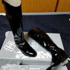 シャネルのロングブーツ