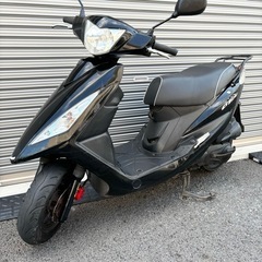 2883.格安小型　SYM GT125 バッテリー、シート新品　...