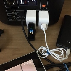 防災対策 ポータブル電源407wh シュガアダプタ 充電器あり  