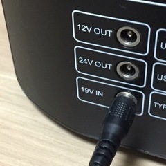 防災対策 ポータブル電源407wh シュガアダプタ 充電器あり  