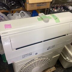 ☆中古￥26,800！HITACHI　6畳用2.2kwルームエアコン　家電　RAS-WM22LE9(W)型　2021年製　【BH035】