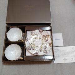 新品　ノリタケ１２０周年ティーカップ·ソーサーセット