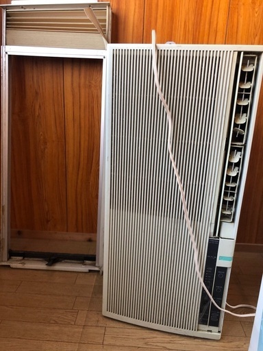 コロナ　窓用エアコン