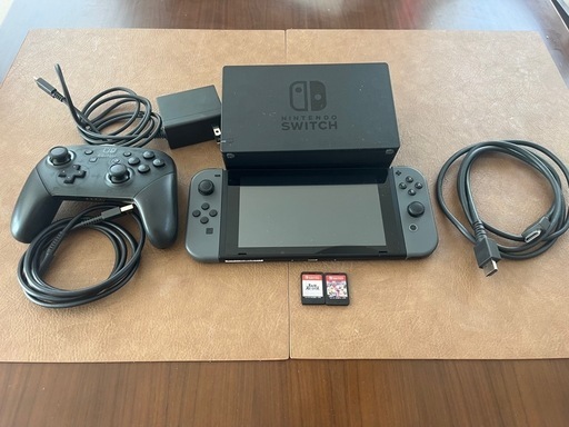 Nintendo switch 本体　純正コントローラー