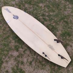 JOKERサーフボード　シェイパーYorky　フィン付き　