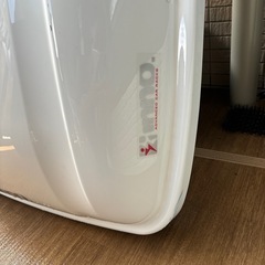 美品　イノー　ルーフボックス　ホワイト