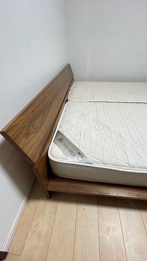 取引中】値下げ！CASA HILS キングベッド ローベッド