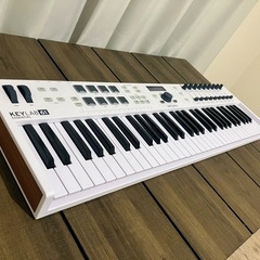 Arturia MIDIキーボード　KeyLab 61 Esse...