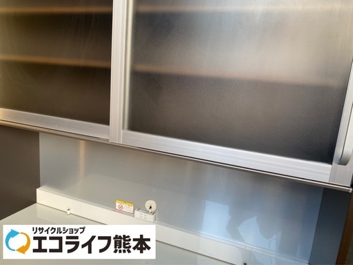 キッチンボード　食器棚