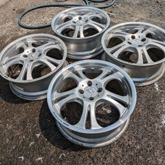 クレンツェ　17インチ　７j  pcd100