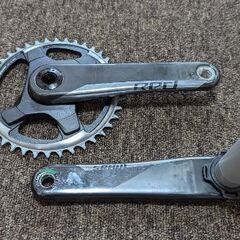 スラムレッド　DUBクランク　172.5ミリ