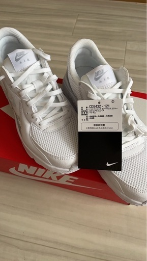 【新品未使用】NIKE ナイキ W AIRMAX EXCEE エア マックス エクシー WCD5432 121WHTE/METPLT