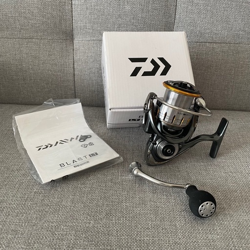 DAIWA BLAST LT 4000-CH ダイワリール グローブライド 釣り