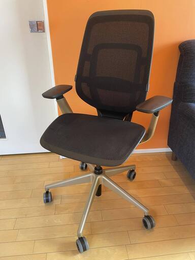 【最終値下げ】スチールケース（Steelcase）／カーマン／オフィスチェア／2023年購入