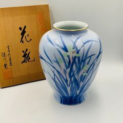 ファッションデザイナー 宮内庁御用達 深川製磁 花瓶 瑠璃色 菊文 金彩 花生 壺 桐箱付 工芸品