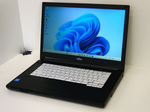 【お渡し済み】富士通 Windows11 15.6型ノートPC MicrosoftOffice + SSD【メンテナンス済み】（02557）
