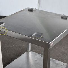≪zyt1571ジ≫ マルゼン オーブン架台 幅58.5cm 奥行60cm 現状品 スチーム台/コンロ台/置台/ステンレス作業台/設備/中古厨房機器/宮城県仙台市 60714-06