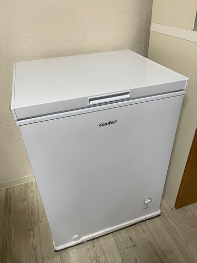 [配送無料]  ２０２３年 コンフィー(COMFEE') 冷凍庫 142L 上開き ホワイト RCC143WH(E) 省エネ 静音 温度調節6段階