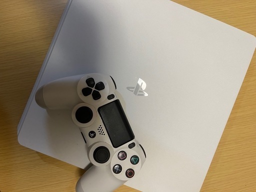 【9/13までにお取引可能な場合★4000円オフ】SONY PlayStation4 本体 ＆純正コントローラー（カセットおまけ）