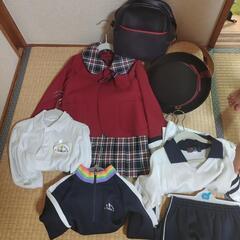 星虹保育園の制服など一式　（おんなの子）
